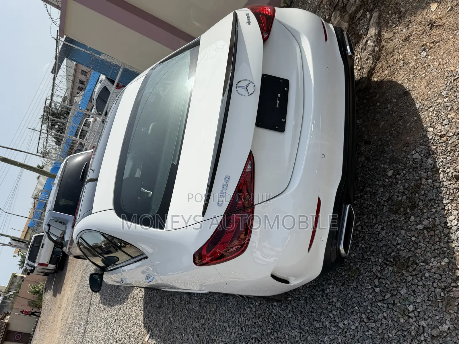 Mercedes-Benz C300 2023 White