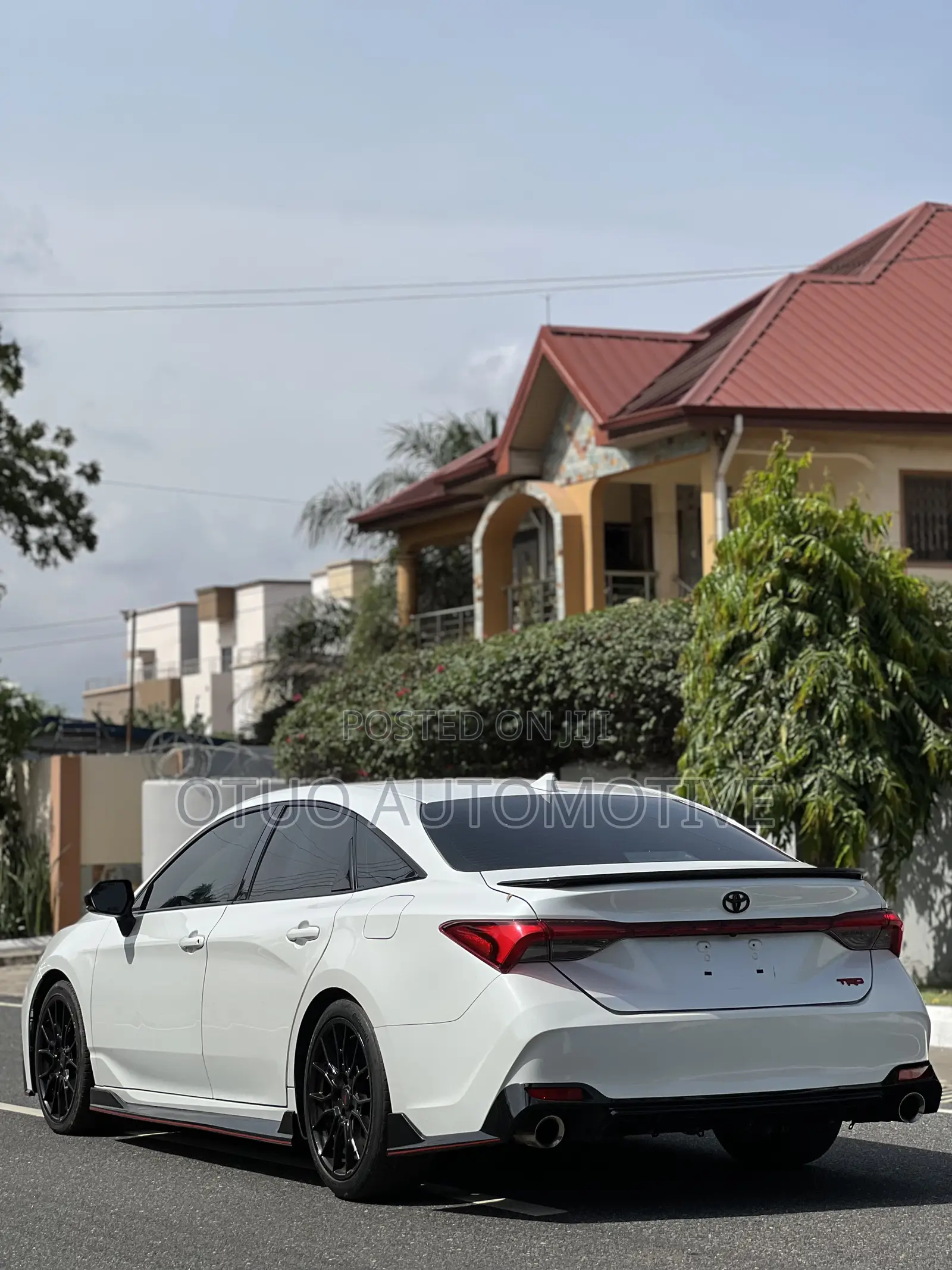 Toyota Avalon TRD 2020 White