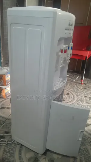 Decakila Water Dispenser – Compact Design, Strong Performance