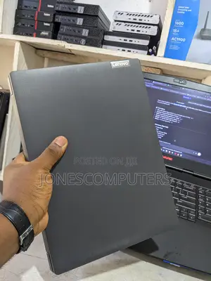 Laptop Lenovo V14 G4 IRU 4GB AMD SSD 128GB