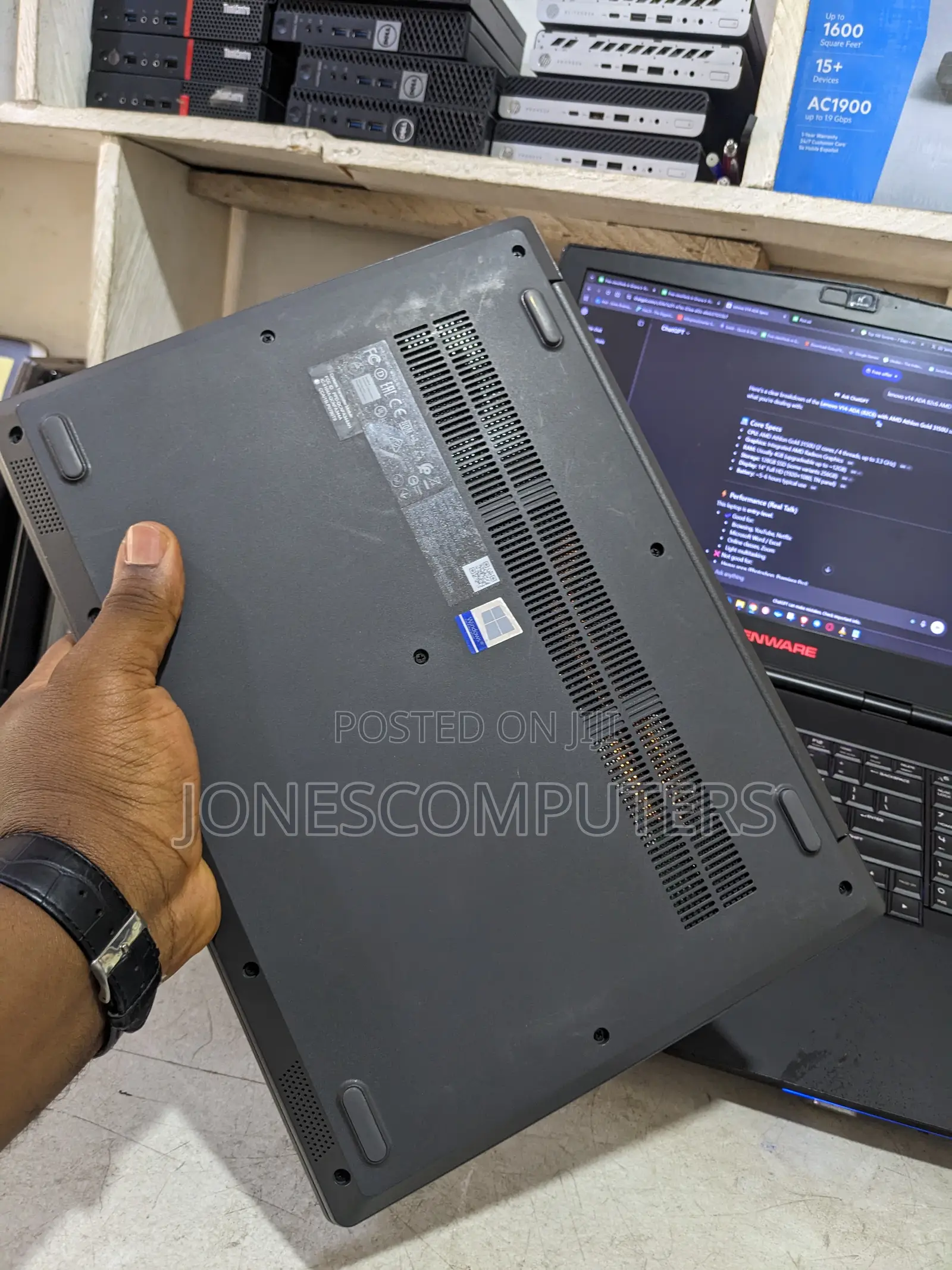 Laptop Lenovo V14 G4 IRU 4GB AMD SSD 128GB