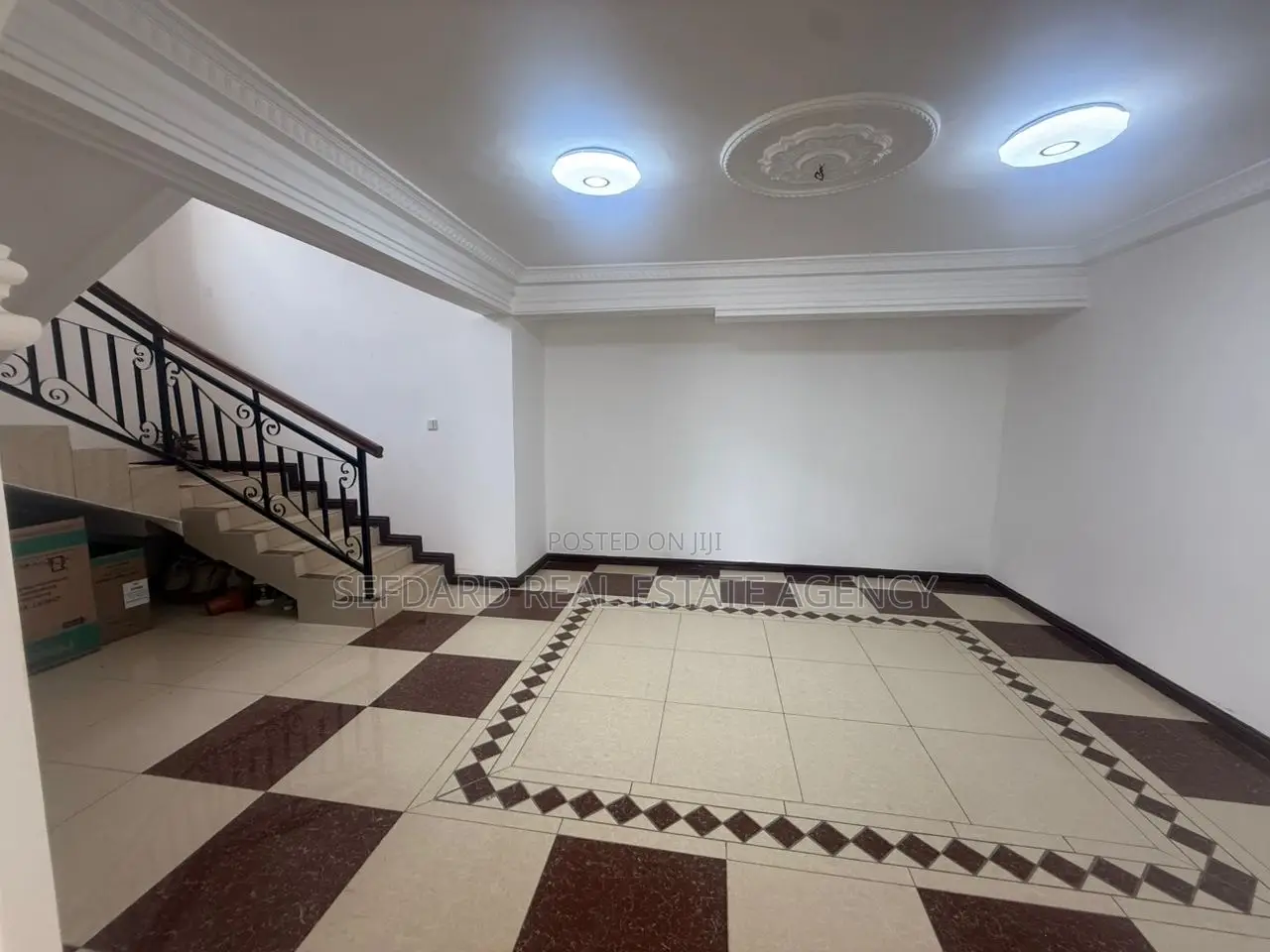 7bdrm House in Sefdard Properties, Tema Metropolitan for rent