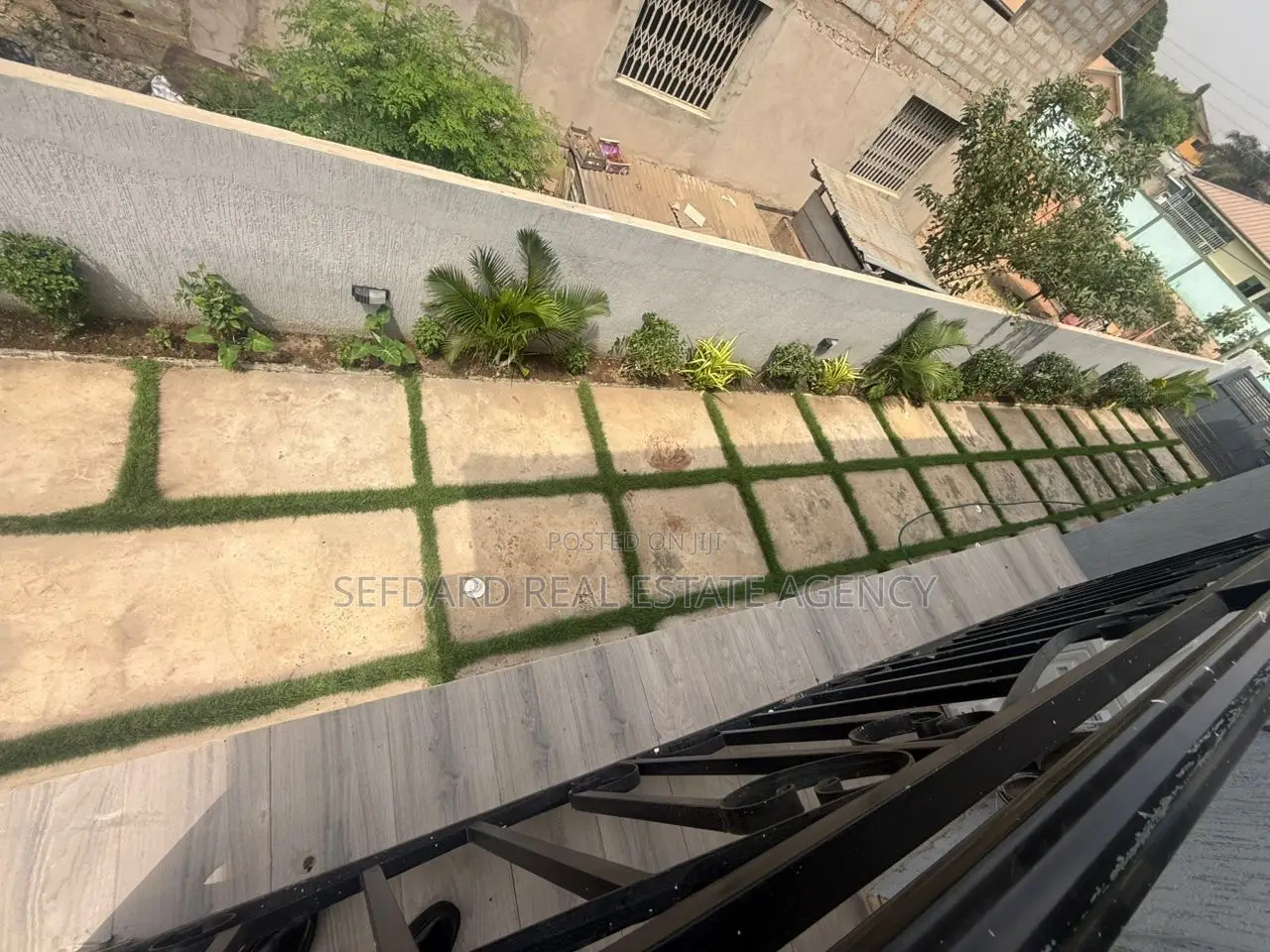 7bdrm House in Sefdard Properties, Tema Metropolitan for rent