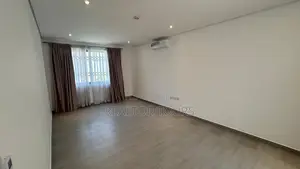 4bdrm Townhouse / Terrace in Cantonments for rent