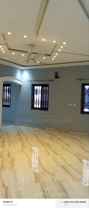 4bdrm Apartment in Tiyumba Real Estate, Pillar 2 for rent