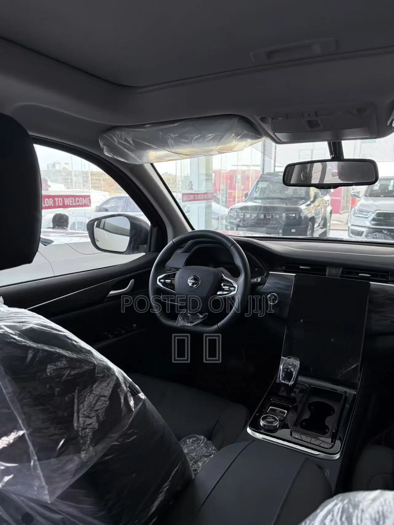 New Nissan Terrano 2025 White