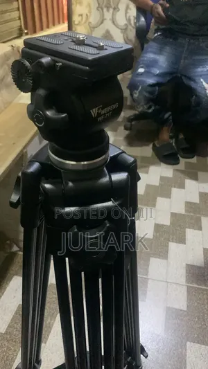 717 Tripod Stand Professional