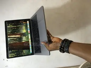 Laptop Apple MacBook Pro 2019 16GB Intel Core i7 SSD 1T