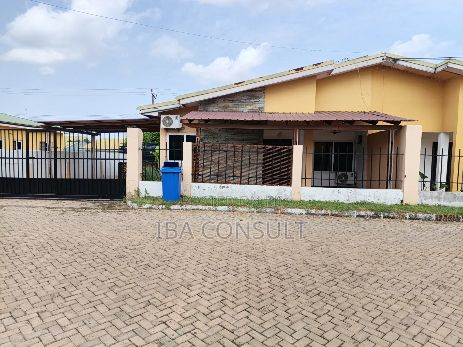 2bdrm Townhouse/Terrace in Amrahia for sale