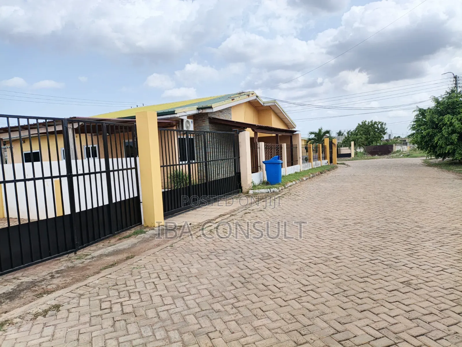 2bdrm Townhouse/Terrace in Amrahia for sale