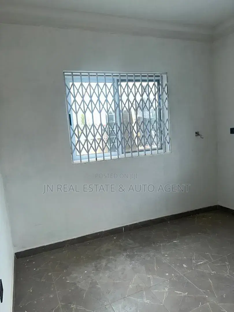 Furnished 3bdrm Apartment in Gomoa East for sale