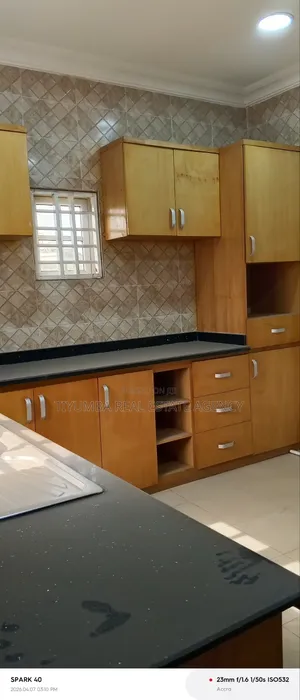 3bdrm House in Tiyumba Real Estate, Pillar 2 for rent