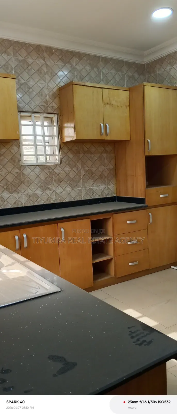 3bdrm House in Tiyumba Real Estate, Pillar 2 for rent