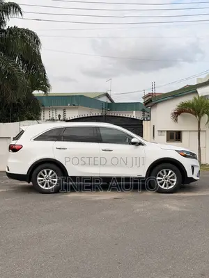 Kia Sorento 2.4L LX FWD 2019 White