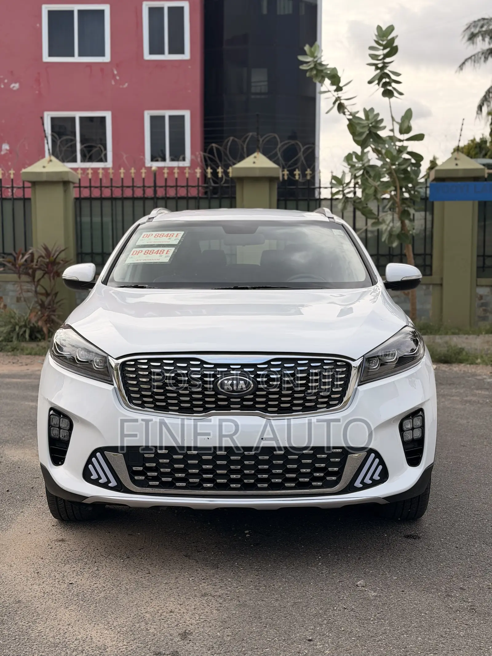 Kia Sorento 2.4L LX FWD 2019 White