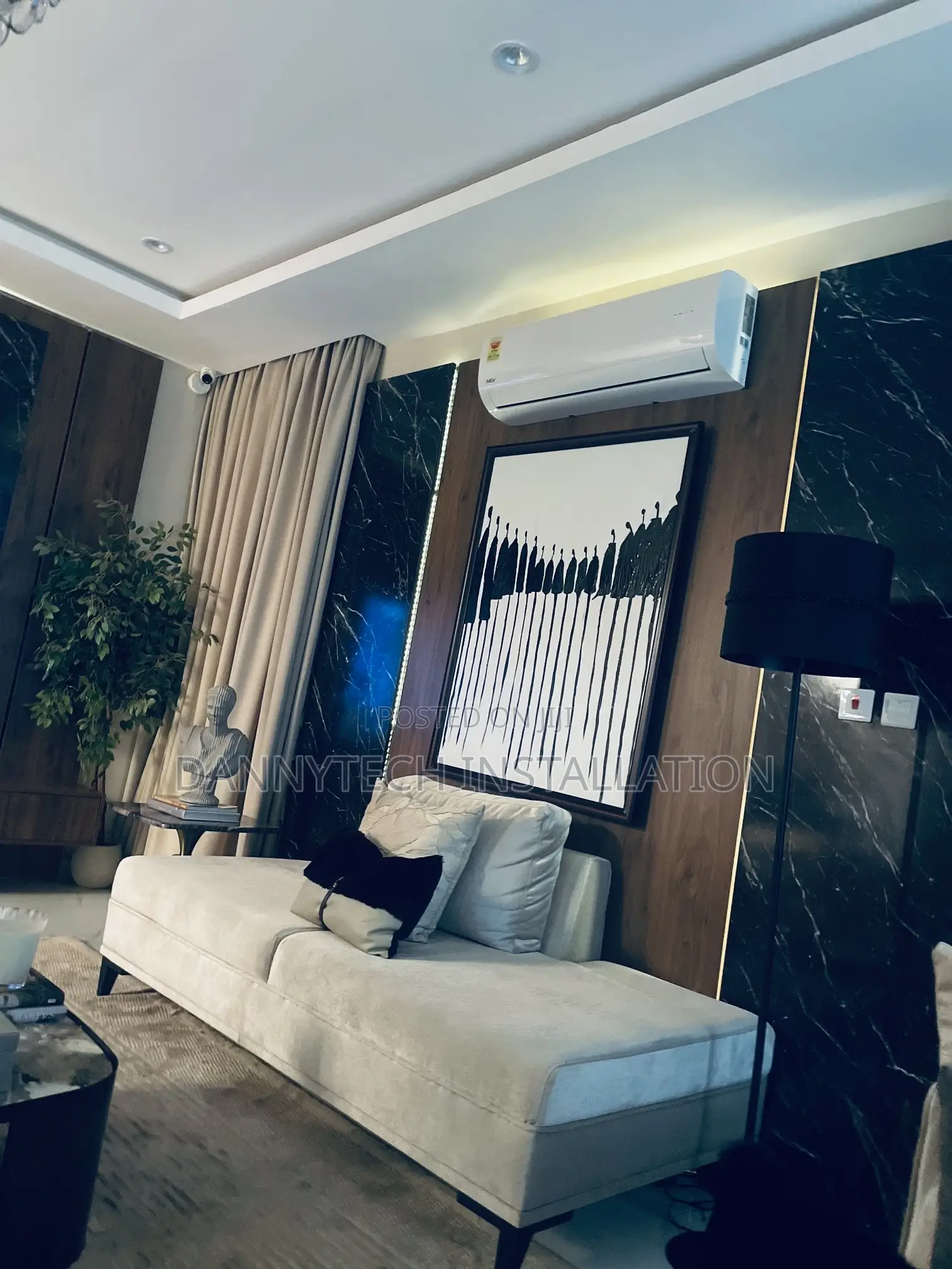 Cladding And Tv Unit