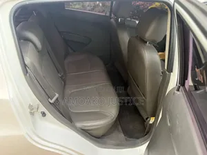 Chevrolet Spark 2LT 2013 White