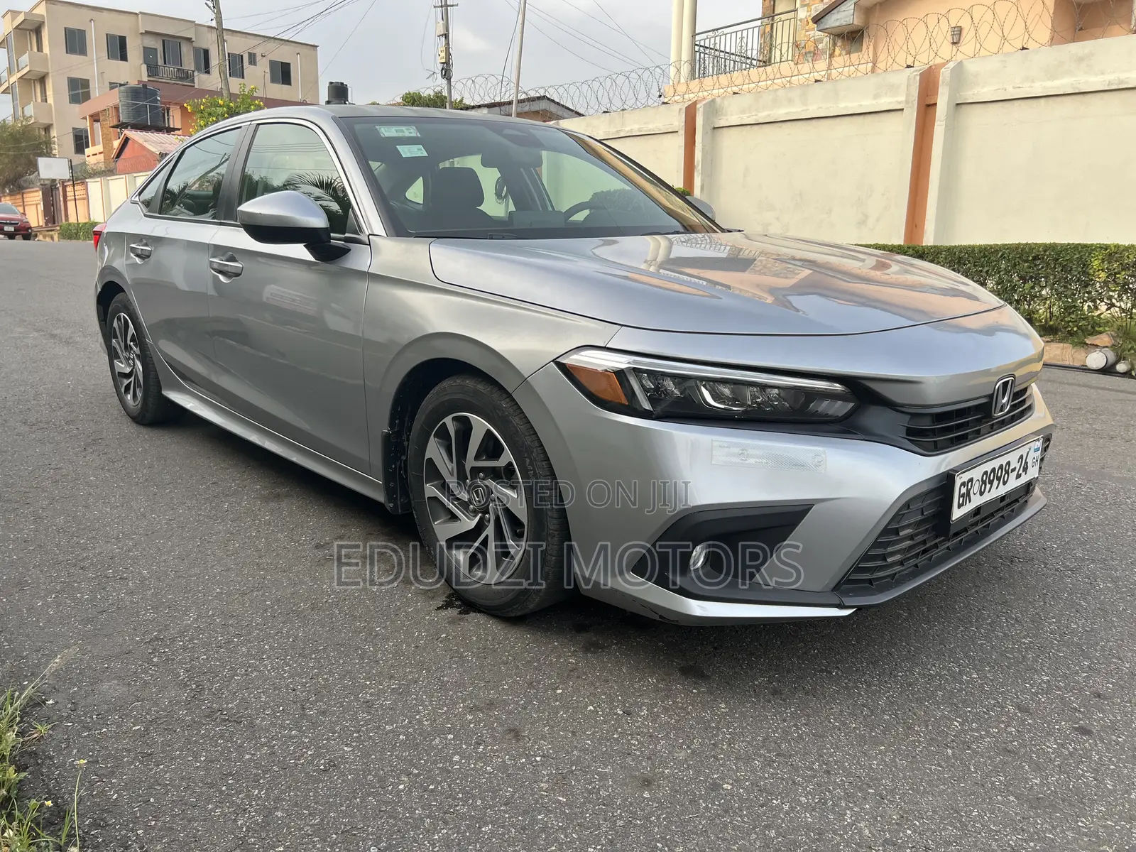 Honda Civic LX 2022 Silver