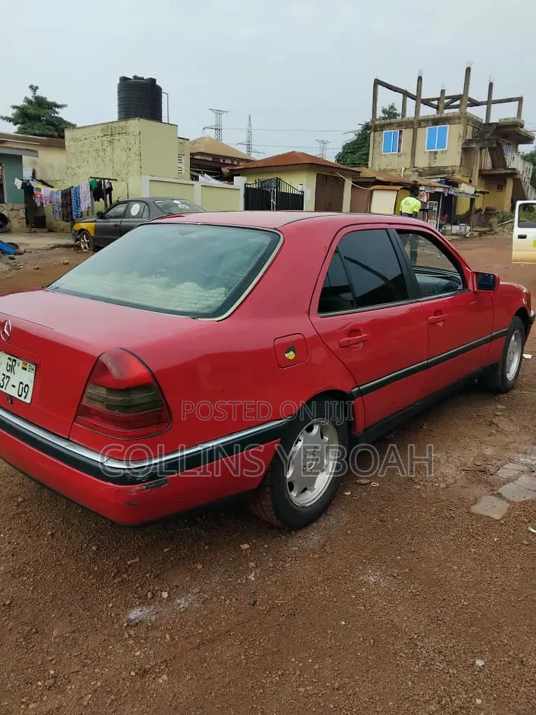 Mercedes-Benz C230 2000 Red