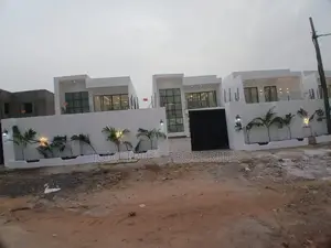 4bdrm Duplex in East Legon Hills, Boundary Road Area for sale