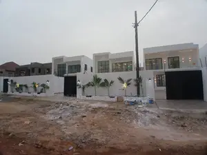 4bdrm Duplex in East Legon Hills, Boundary Road Area for sale