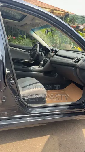 Honda Civic EX Sedan 2018 Gray
