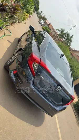 Honda Civic EX Sedan 2018 Gray
