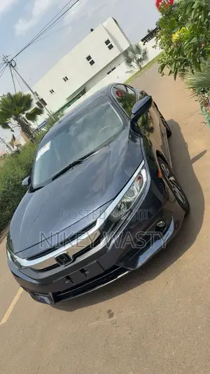 Honda Civic EX Sedan 2018 Gray