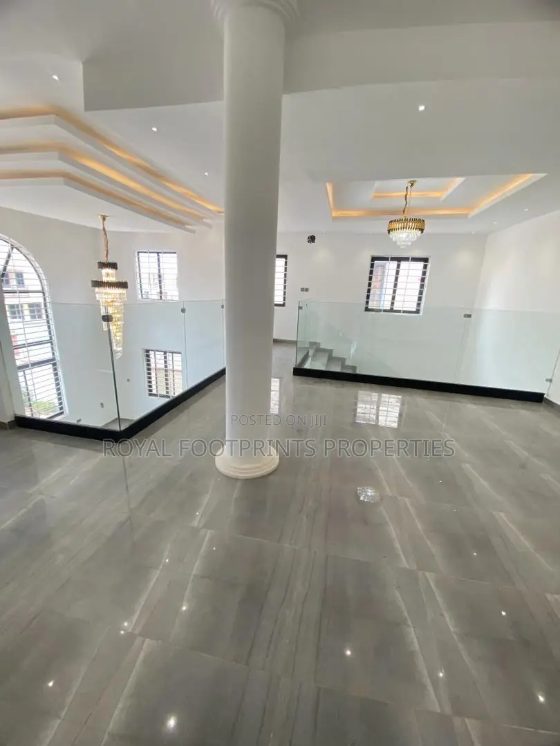 4bdrm House in Royal Footprints, Lake Side Estate for sale