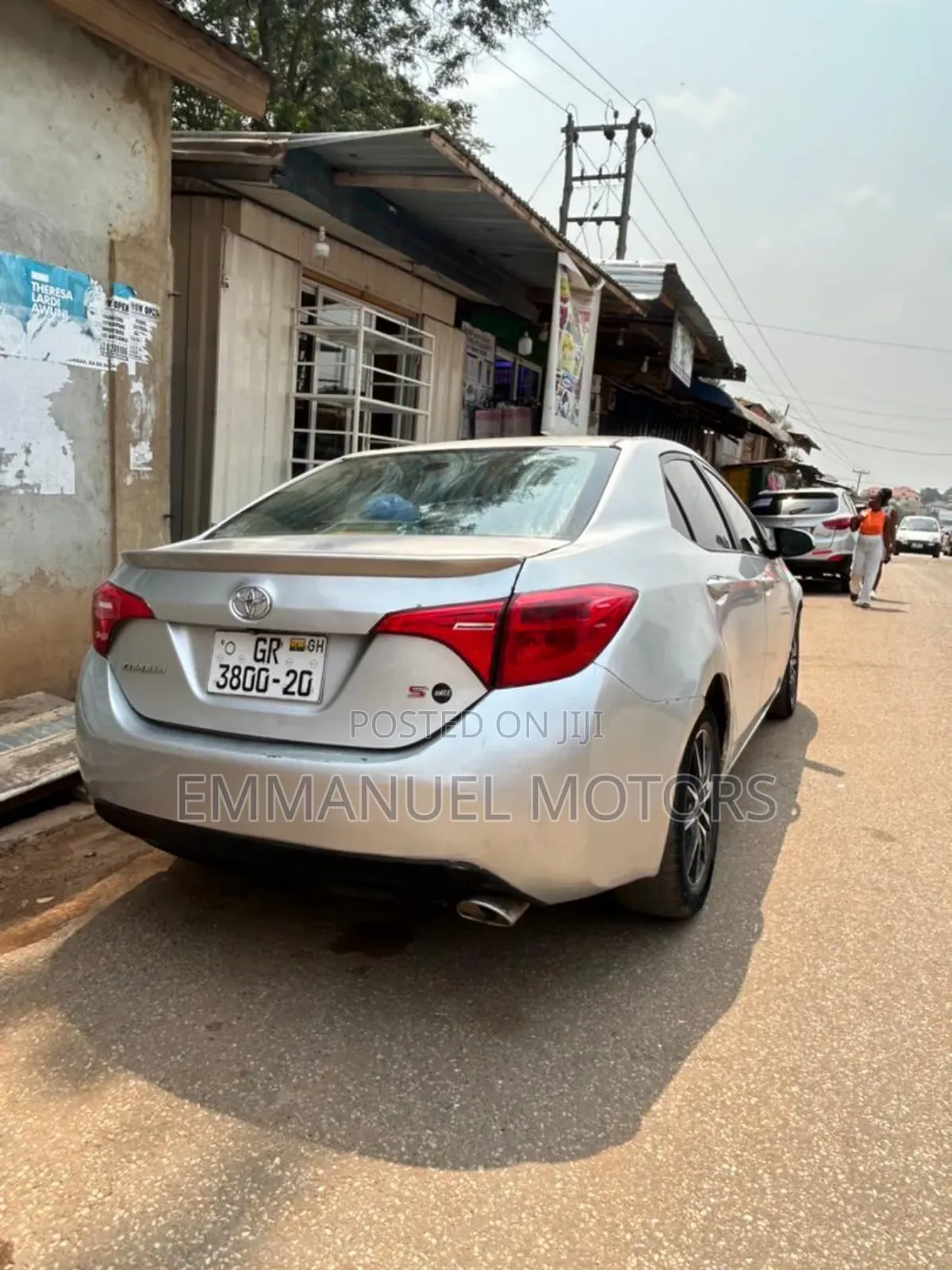 Toyota Corolla LE Eco (1.8L 4cyl 2A) 2018 Silver