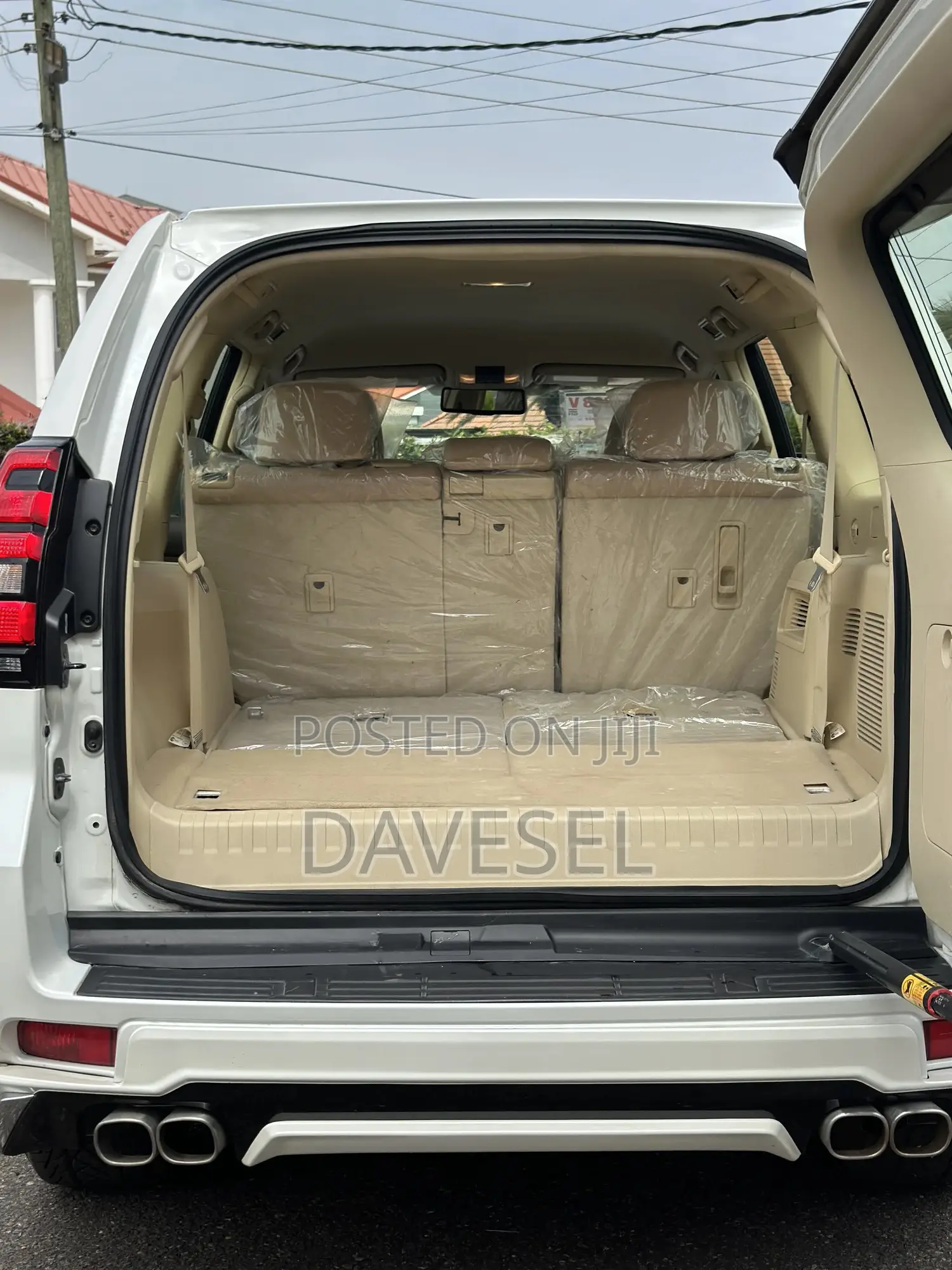 Toyota Land Cruiser Prado 2017 White