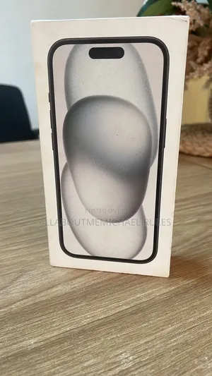 New Apple iPhone 15 256 GB Black