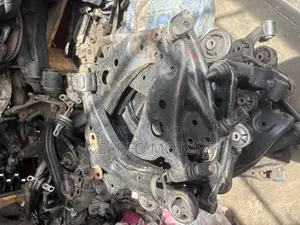 Yaris,Picanto, Matiz,Corolla, Camry Lower Arm