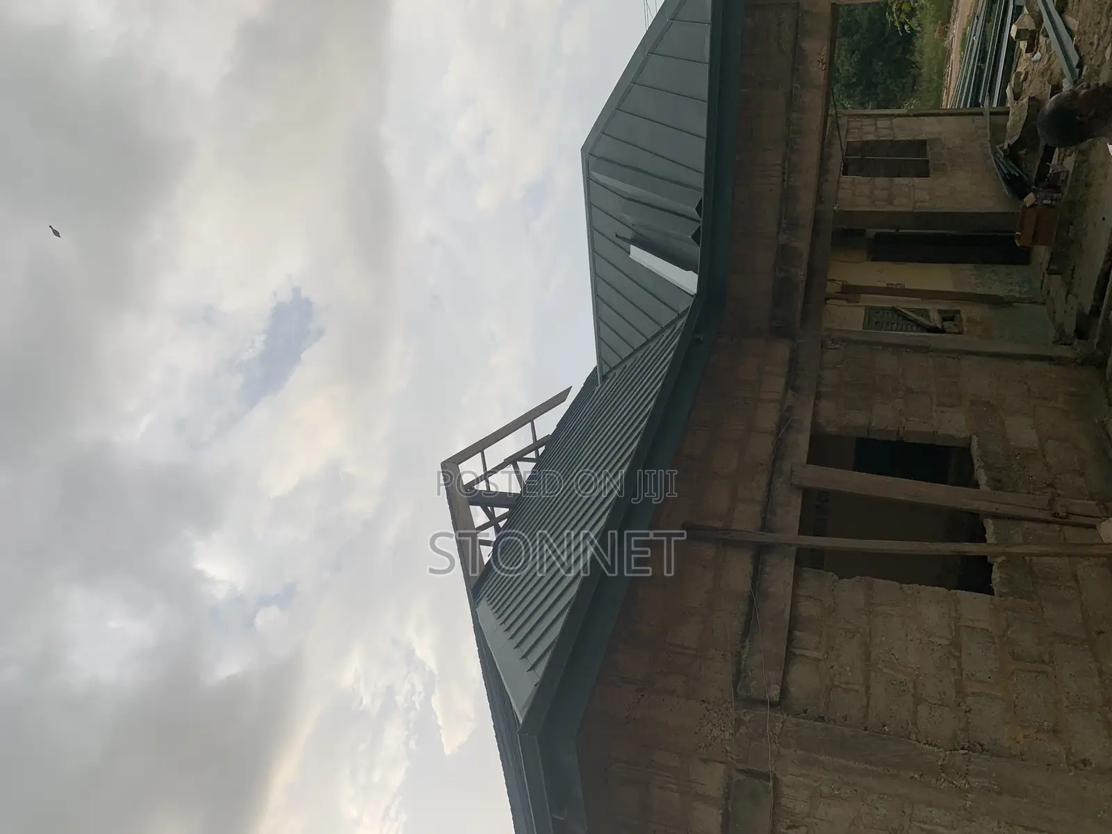 Experts in Self Lock,Ibr and All Kind of Roofing