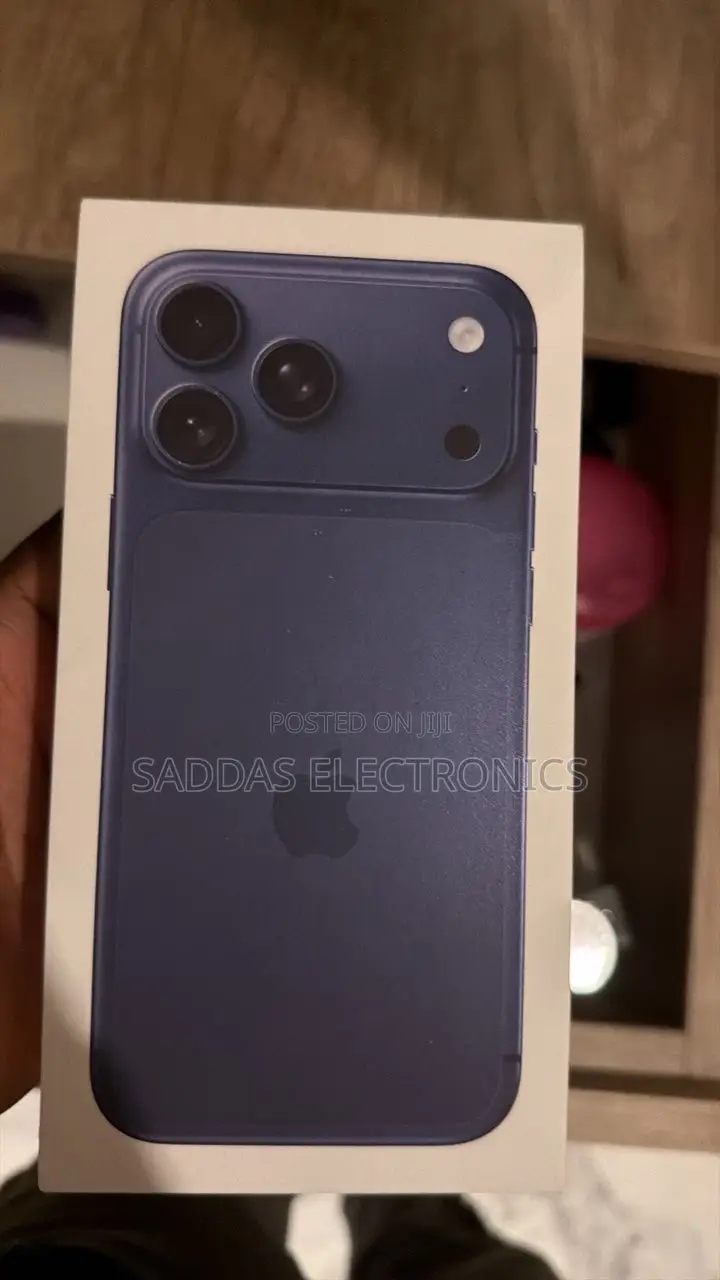 New Apple iPhone 17 Pro Max 256 GB Silver