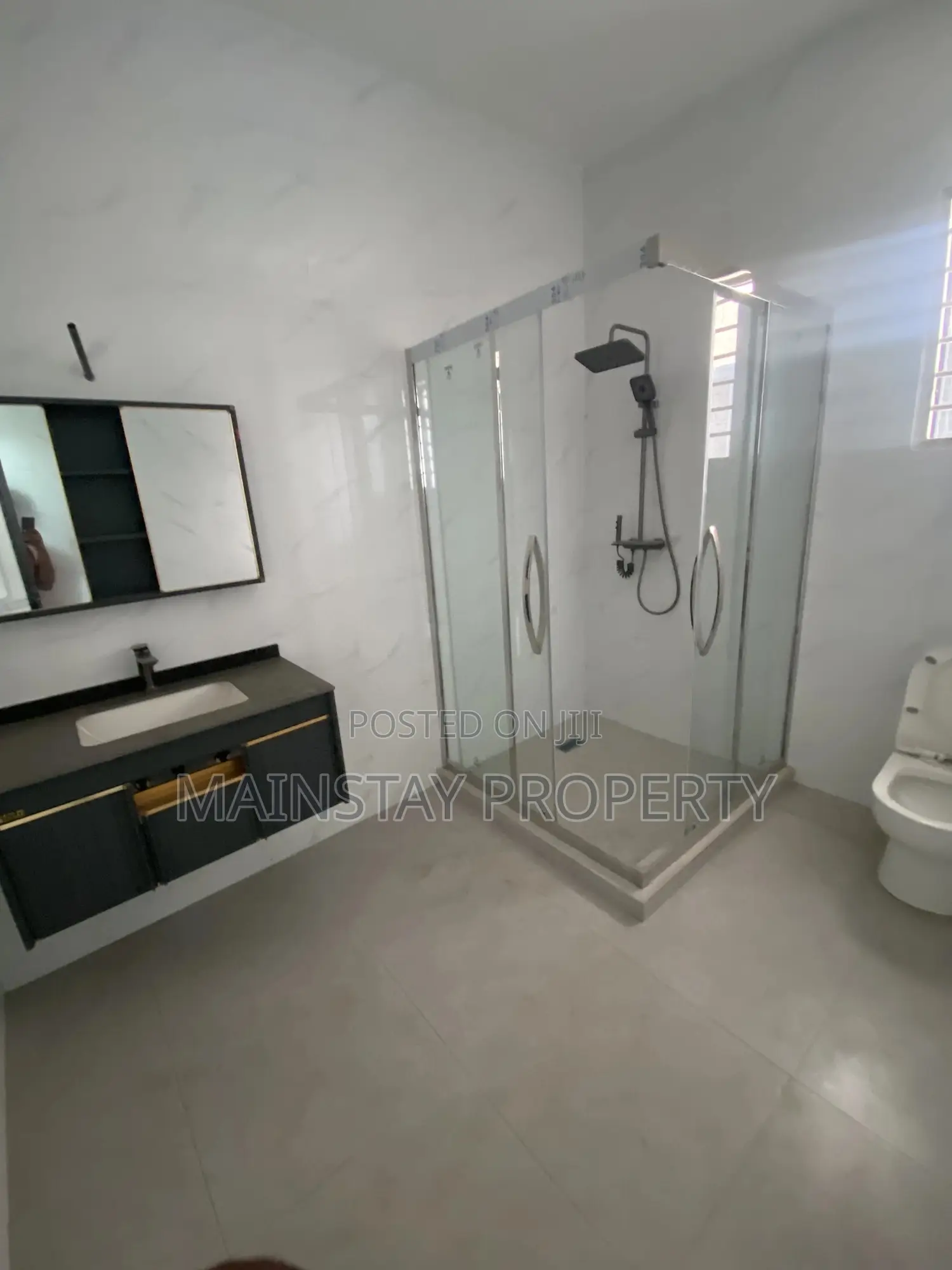 5bdrm House in Mainstay Estates, Spintex for sale