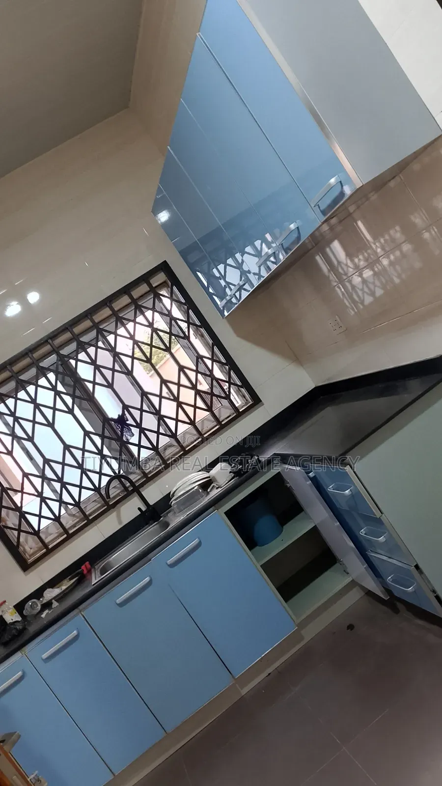 3bdrm Apartment in Tiyumba Real Estate, Papao for rent