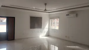 3bdrm Duplex in Tiyumba Real Estate, The Mall for rent