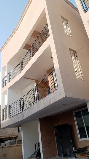 2bdrm Apartment in Tiyumba Real Estate, The Mall for rent