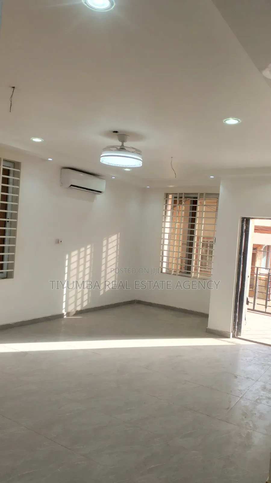 2bdrm Apartment in Tiyumba Real Estate, The Mall for rent