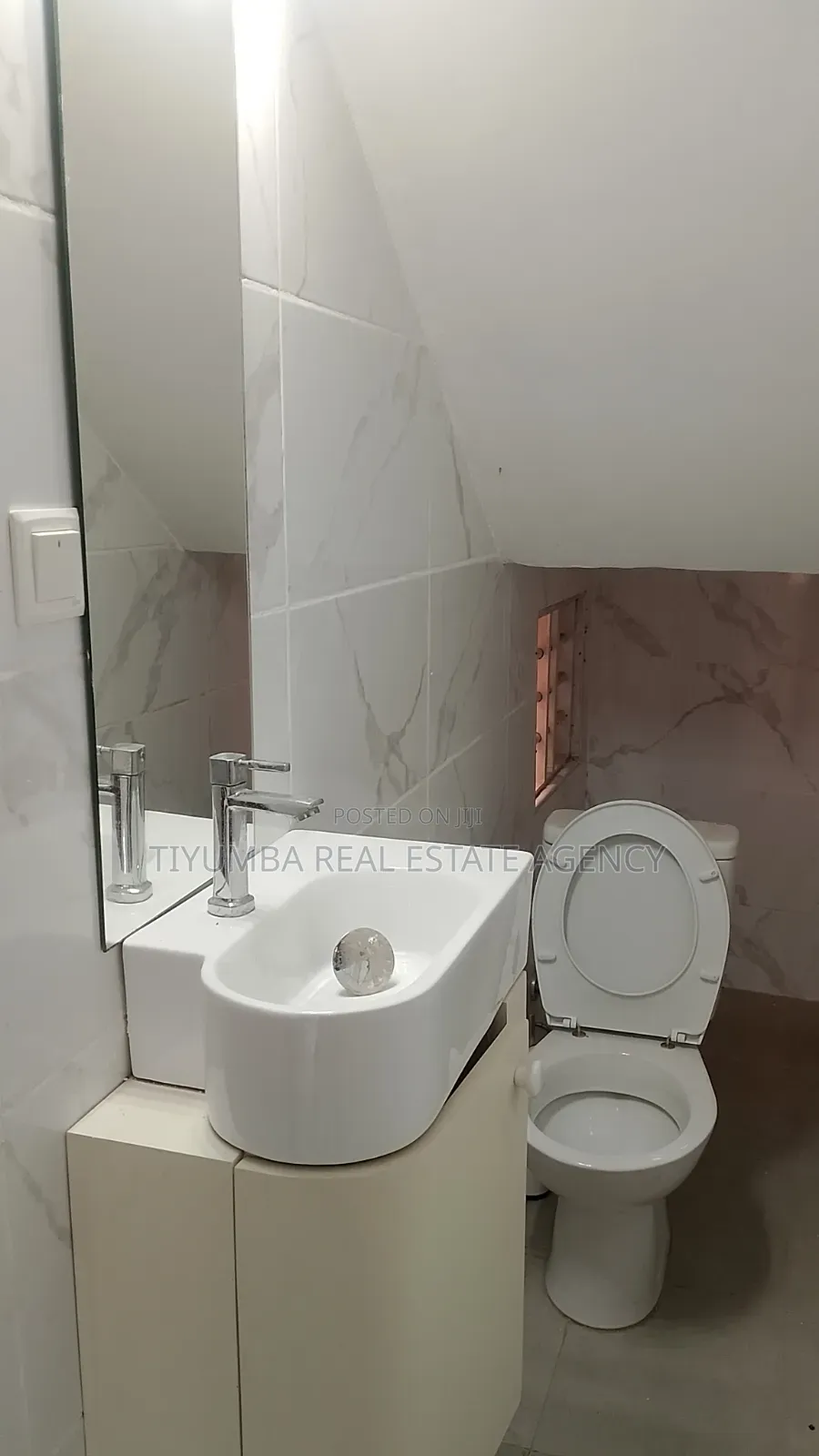 3bdrm House in Tiyumba Real Estate, Airport Residential Area for rent