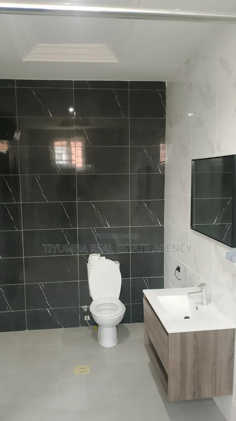 3bdrm House in Tiyumba Real Estate, Airport Residential Area for rent