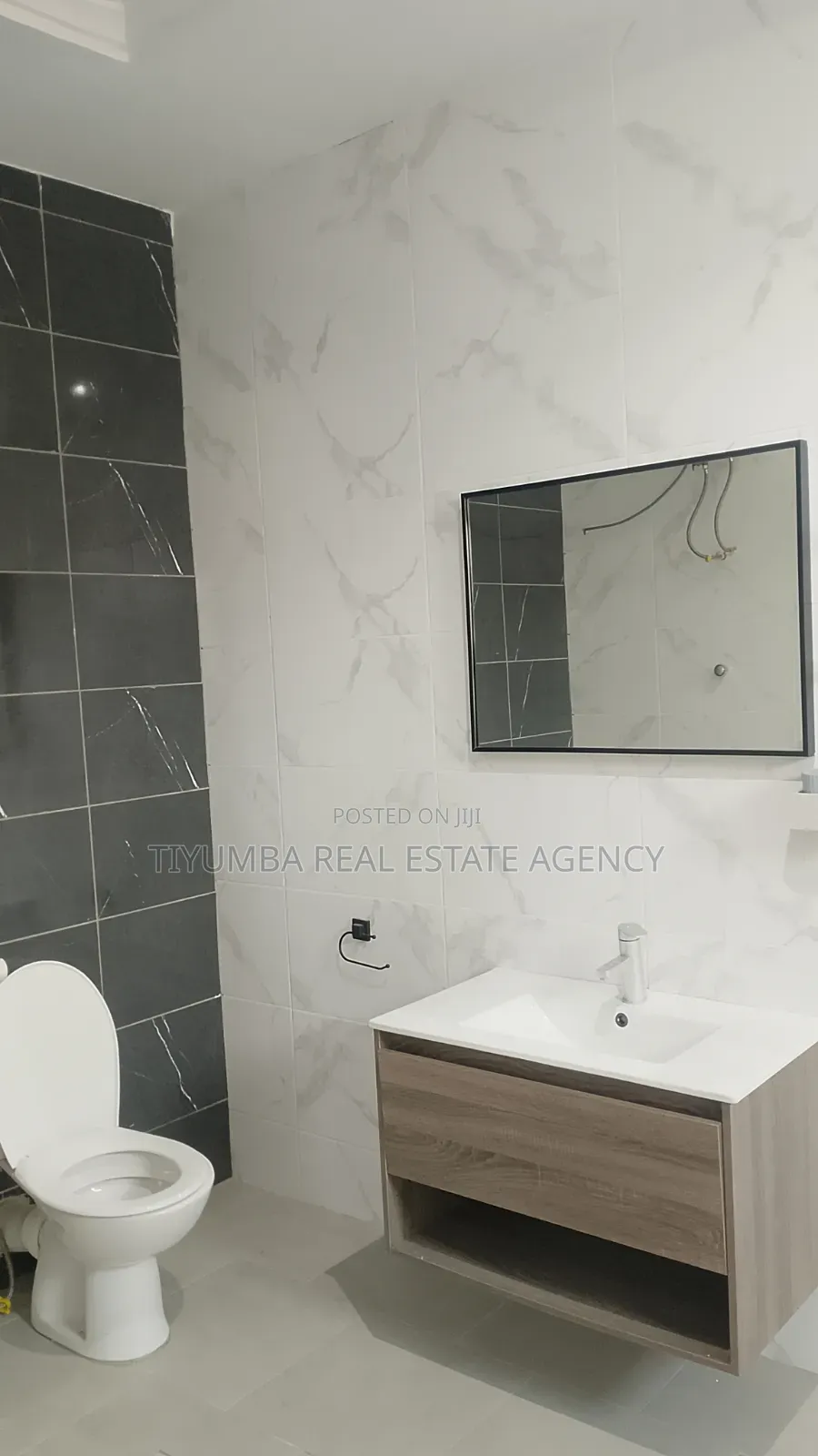 3bdrm House in Tiyumba Real Estate, Airport Residential Area for rent