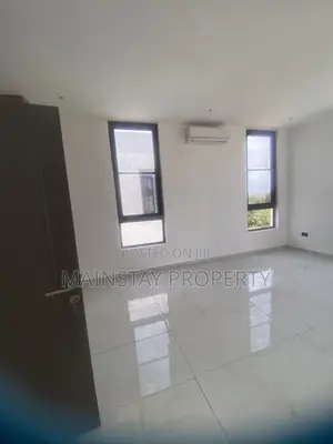 4bdrm Townhouse/Terrace in Mainstay Estates, East Legon for sale