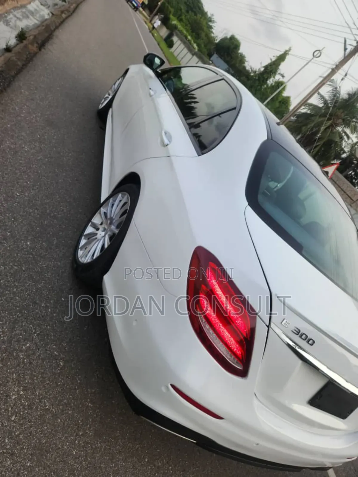 Mercedes-Benz E300 2018 White
