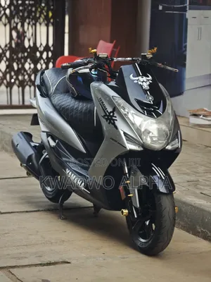 Yamaha Majesty 2018 Silver