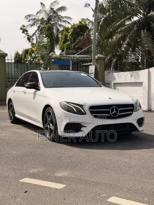 Mercedes-Benz E300 2019 White
