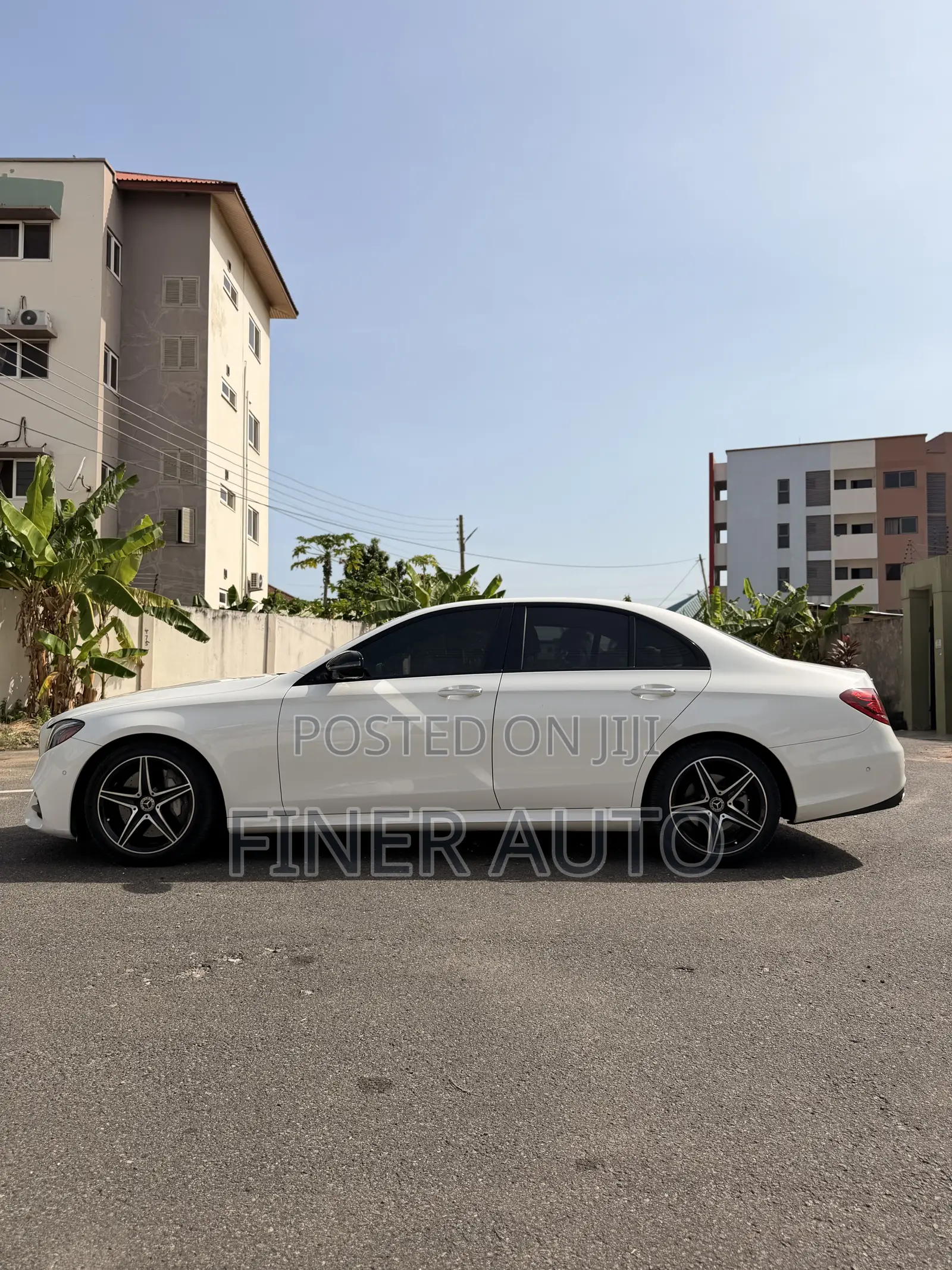 Mercedes-Benz E300 2019 White