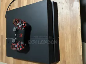 Standard Ps4 Fat With 8solid Games