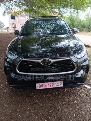 Toyota Highlander Platinum FWD 2023 Black